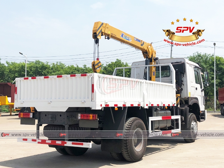 Off road Telescopic Crane Truck Sinotruk - RB